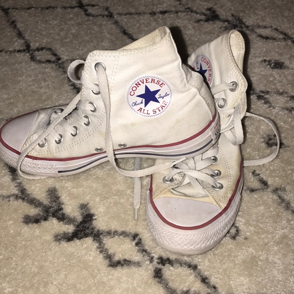 PRICE FIRM Converse Hi Tops